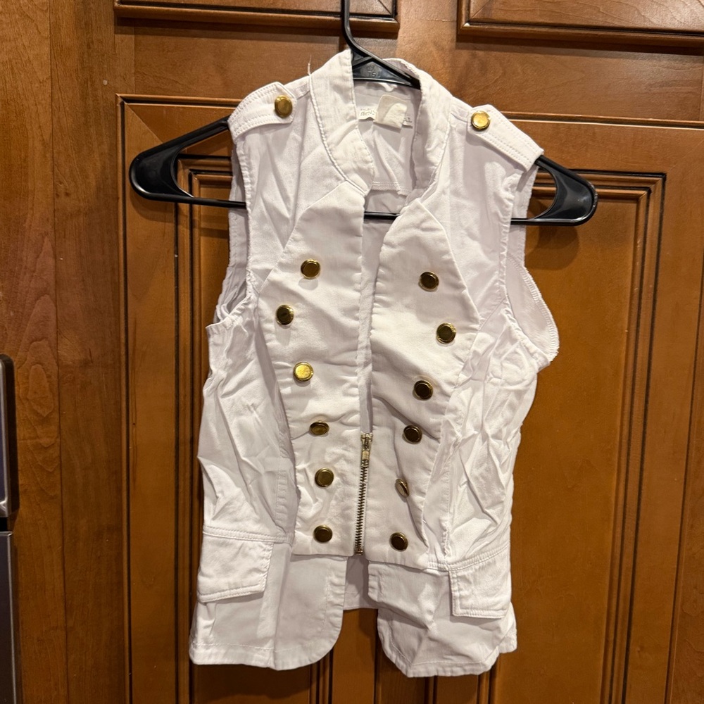 Charlotte Russe White Sleeveless Blouse with Gold Buttons